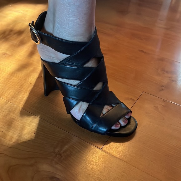 New Michael Kors leather sandals - Picture 4 of 8